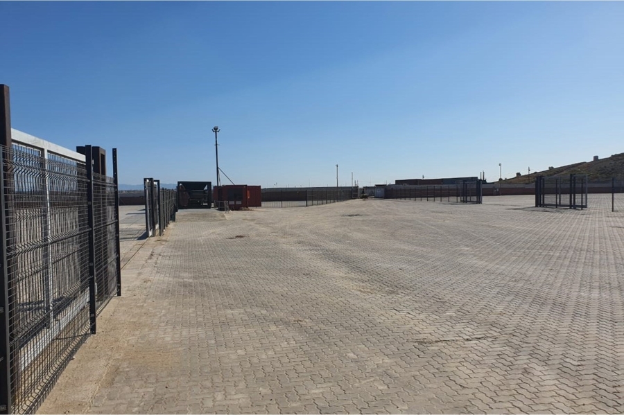 To Let commercial Property for Rent in Markman Industrial Eastern Cape